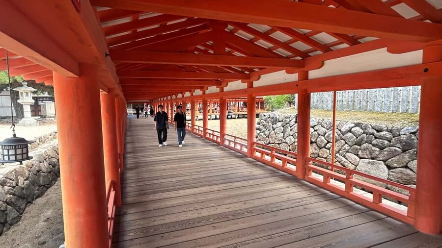 Hiroshima & Miyajima 6.5h Guided Tour – Dome, Park & Shrine - Key points at a glance