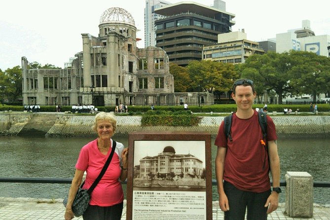 Hiroshima / Miyajima Full-day Private Tour with Government Licensed Guide - Shukkeien Garden: a quiet pause in the middle of the day