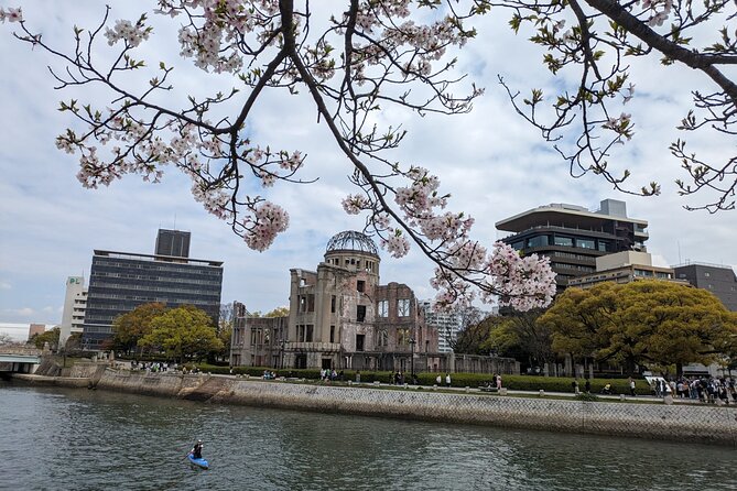 Hiroshima Peace Memorial and Atomic Bomb Dome Private Tour - A quiet pause at the National Peace Memorial Hall