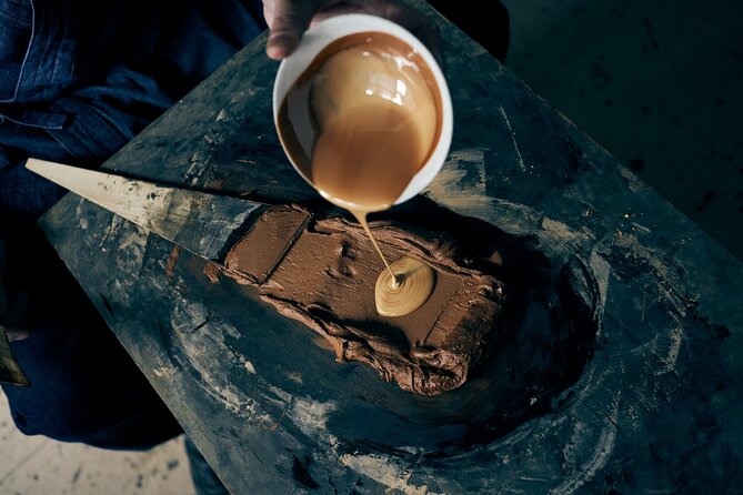 Hiroshima:Private lacquer workshop experience tour(gift included) - Meeting Naoya Takayama in Hiroshima