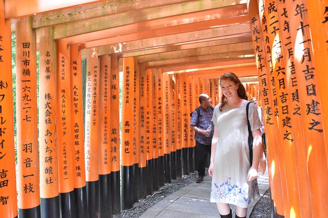 Inside of Fushimi Inari - exploring and lunch with locals - What the guides add