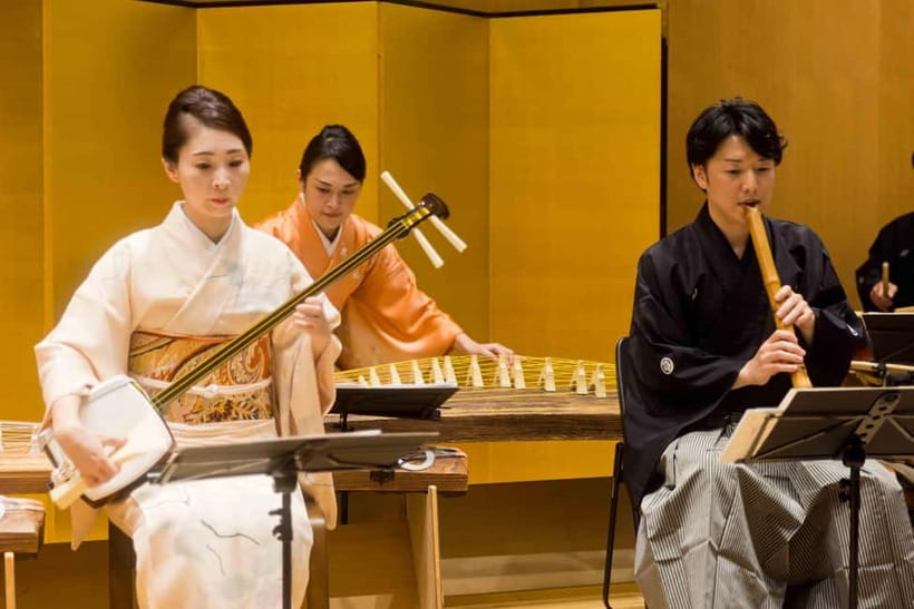 Japanese Traditional Music Show in Tokyo - What the one-hour ZAKURO SHOW is really like