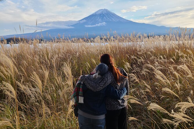 Johnny's Exclusive: Mt. Fuji Adventure from Kawaguchiko - Motosuko and the Fuji Five Lakes