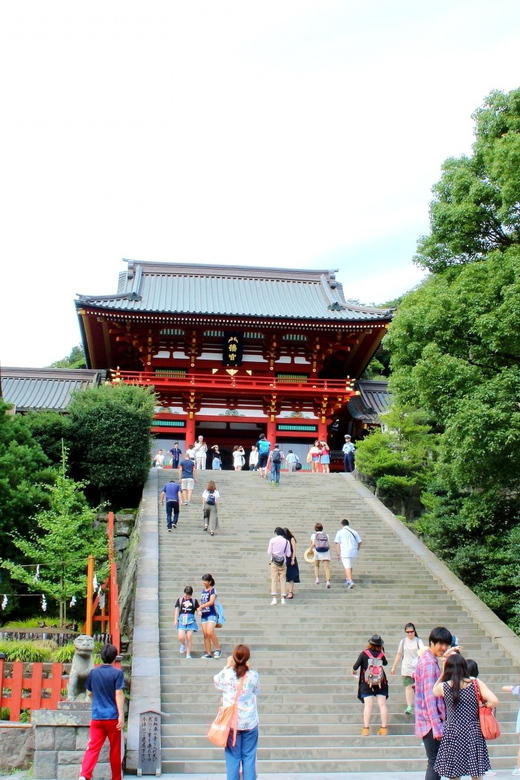 Kamakura Temples Private Guided Tour from Tokyo - Tsurugaoka Hachimangu, Kamakura’s central shrine