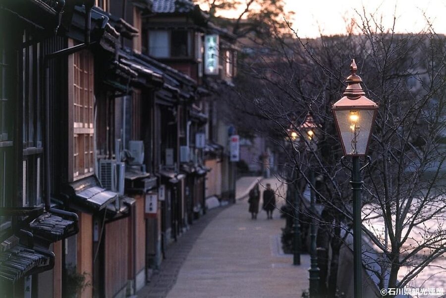 Kanazawa Half Day E-bike Tour - Weather, fitness, and practical comfort