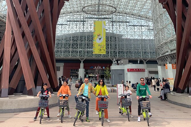 Kanazawa Half Day E-bike Tour - Meeting the guide beside Kanazawa Station