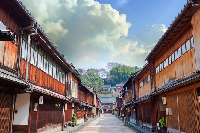 Kanazawa Like a Local: Private & Personalized Experience 2-3 hrs - What the private format really adds