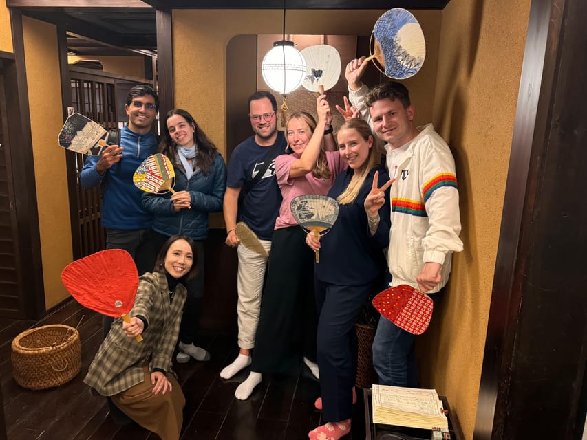 Kanazawa Night Tour With Full Course Meal - Reading the geisha district after dark