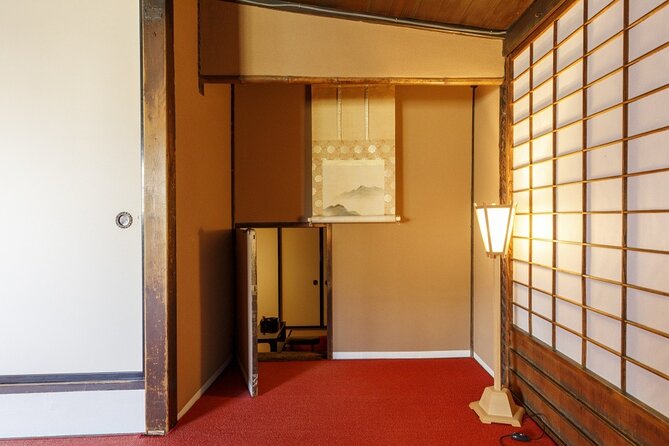 Kanazawa Ninja Temple Half Day E-bike tour - Starting at Kanazawa Station and the Tsuzumi Gate