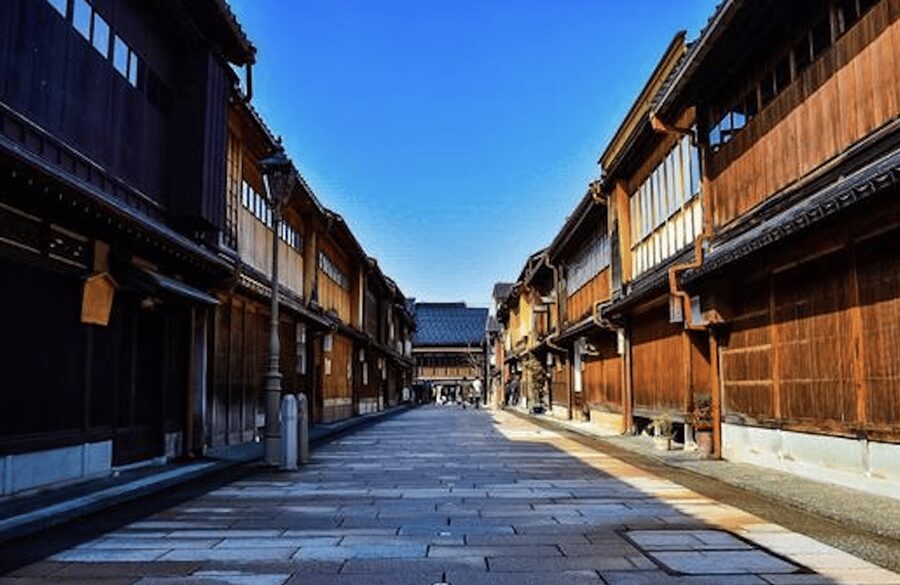 Kanazawa: Private Custom Tour with Local Guide - Is $49 per person good value?