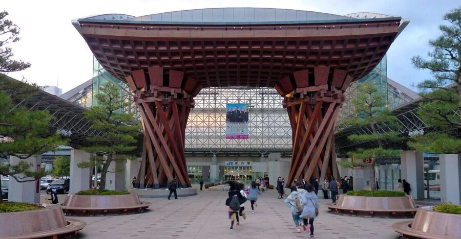 Kanazawa: Private Walking Tour with a Local - Key points at a glance