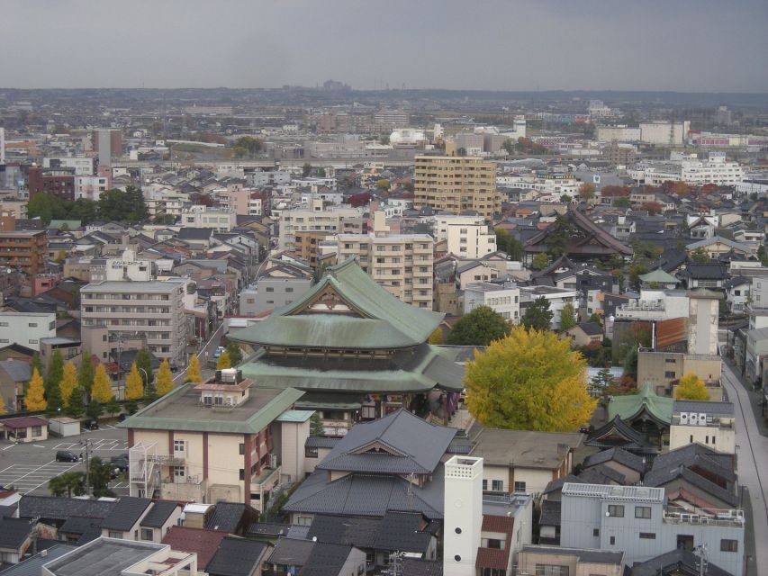 Kanazawa: Private Walking Tour with a Local - Why a local walk works well in Kanazawa