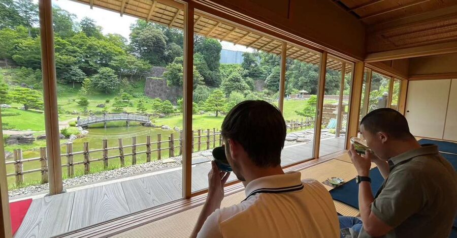 Kanazawa: Samurai, Matcha, Gardens and Geisha Full-Day Tour - Nagamachi, where samurai life gets practical