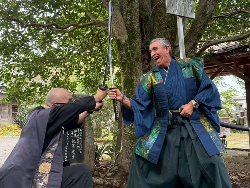 Kanazawa: Samurai Swordsmanship Lesson at a rented temple - Photos, video, and the final 10 minutes