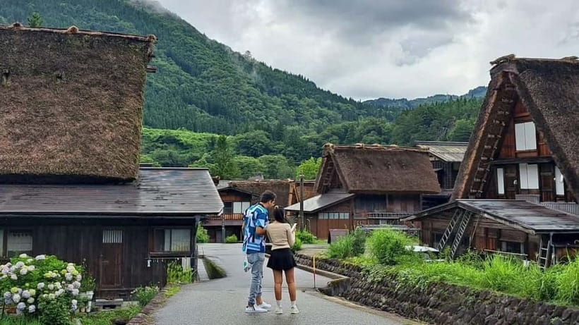 Kanazawa/Takayama: Shirakawago & Takayama Private Day Tour - Best seasons, weather, and practical limits