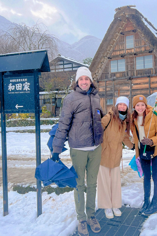 Kanazawa: World Heritage Shirakawa-go & Two Local Experience - Kenrokuen Garden and Kanazawa Castle