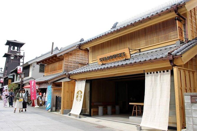 Kawagoe 4hr Private Tour with Licensed Guide (Kawagoe Dep) - Making time for Kawagoe Hikawa Shrine