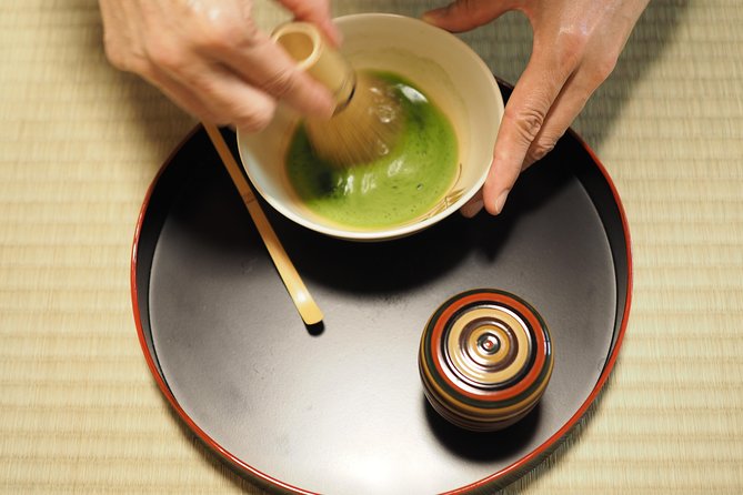 Kimono and Tea Ceremony in Miyajima - Small groups make the lesson easier to follow