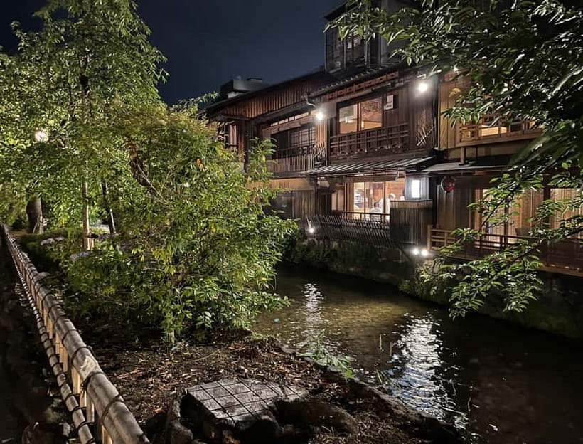Kioto: Gion Tour, recorrido a pie (Español/Castellano) - Tatsumi Shrine y Tatsumi Bridge