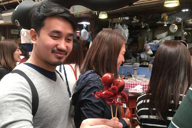Kuromon Market Food Walking Tour in Osaka (6 stops, 6 tastes) - Doguyasuji, Where Osaka Shops for the Kitchen