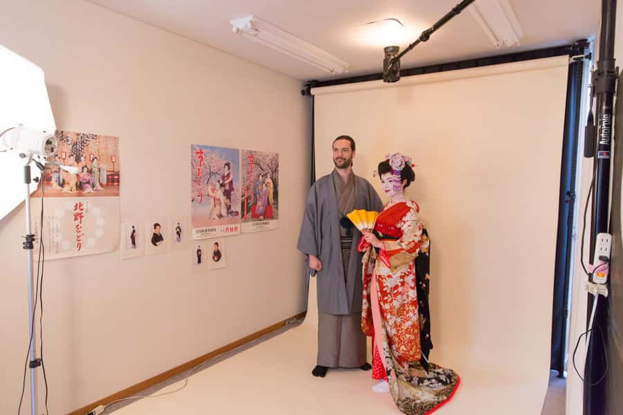 Kyoto: 2-Hour Maiko Makeover and Photo Studio Shoot - Should you book the maiko makeover?