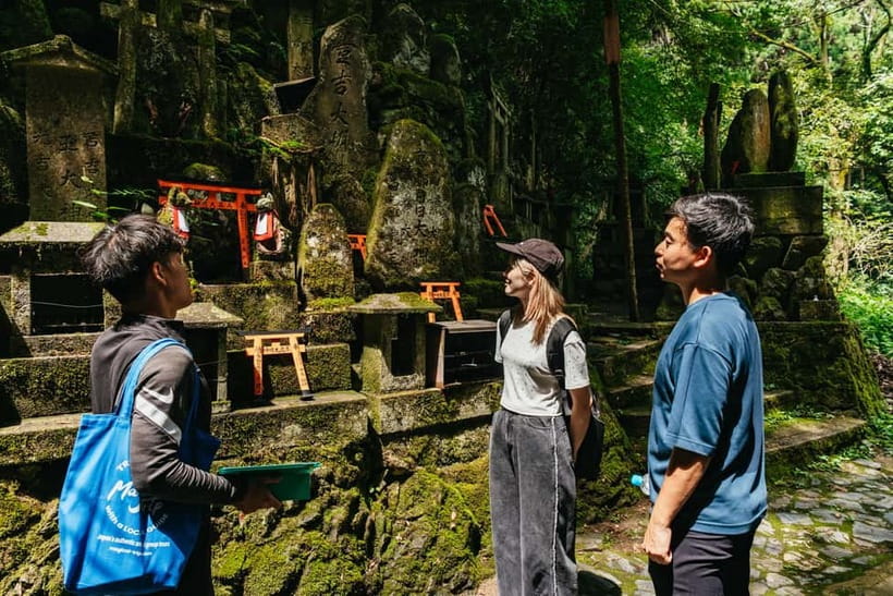 Kyoto: 3-Hour Fushimi Inari Shrine Hidden Hiking Tour - Climbing Mount Inari through quiet forest