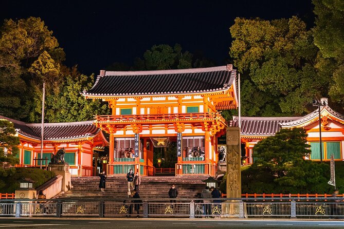 Kyoto 5-Star Geisha Night Walk: Small-Group Authentic Experience - Why an evening walk works so well in Gion