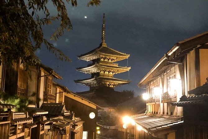 Kyoto 5-Star Geisha Night Walk: Small-Group Authentic Experience - Nene-no-Michi and the included Kyoto snack