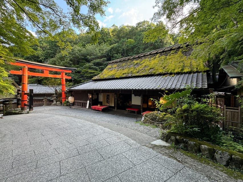 Kyoto: Avoid the Crowds at the Hidden Gems of Arashiyama - Seiryoji Temple and the return to the station