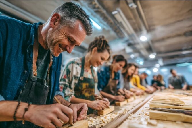 Kyoto : Chopsticks Making Workshop in Gion with Engraving Option - Key points to know