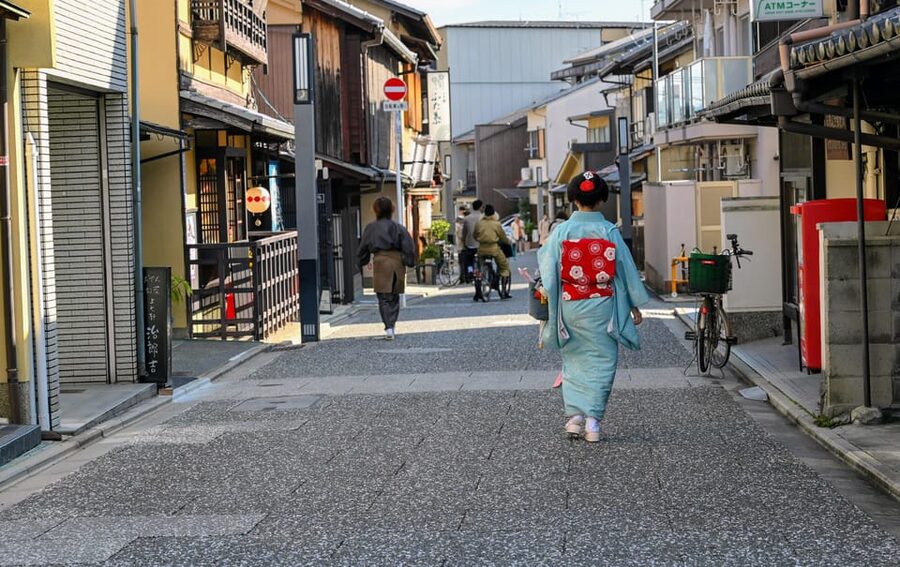 Kyoto: Early Bird E-Bike Tour with Lunch - The Path of Philosophy and Nanzenji