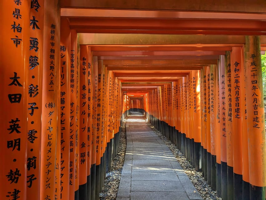 Kyoto: Early Morning Fushimi Inari Shrine - Beat the Crowds - The viewpoint and the quieter side stop
