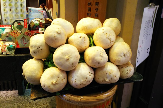 Kyoto Early Riser Platinum One-Day Walking Tour - What the private format really gives you