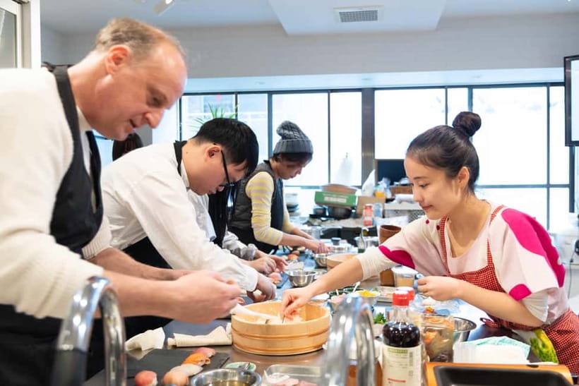 Kyoto: Enjoy Sushi & Market Tour! Best for Family & Couple! - Vinegar rice is the real starting point