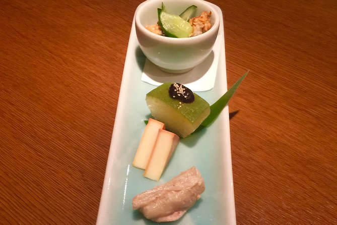 Kyoto Evening Gion Food Tour Including Kaiseki Dinner - From famous lanes to a formal kaiseki dinner