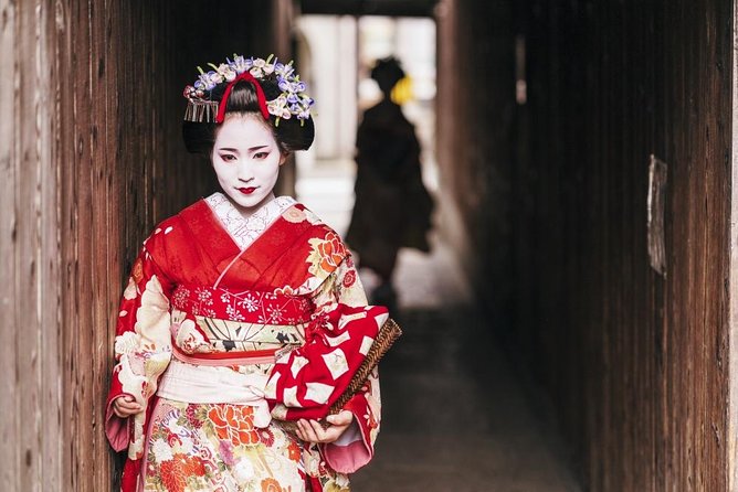 Kyoto Evening Gion Food Tour Including Kaiseki Dinner - Starting near the Japan Kanji Museum and Library