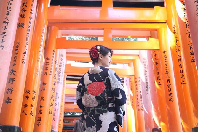 Kyoto:Family-Friendly Kimono & Yukata Experience at WARGO - Getting dressed in the traditional layers