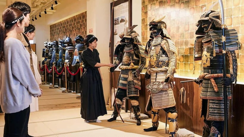 Kyoto : Family-Friendly Sword Lesson at Samurai Ninja Museum - Learning the katana movements from an English-speaking instructor