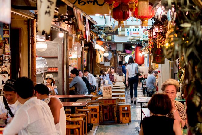 Kyoto Foodie Night Tour - The sake tasting and the role of the guide