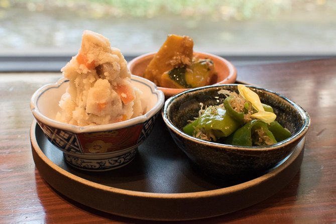 Kyoto Foodie Night Tour - Group size, pace, and practical comfort