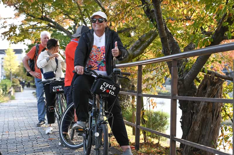 Kyoto: Full Day Bike Tour - Toji and Nishi Honganji begin the southern route