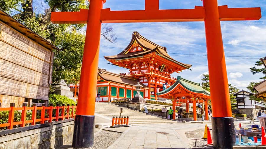 Kyoto: Fushimi, Arashiyama - Bamboo, Monkey, Torii & Secrets - Food, sake, and the useful extras
