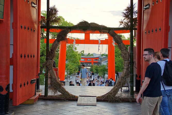 Kyoto: Fushimi Inari Shrine Walking Tour - What the guide adds to the experience