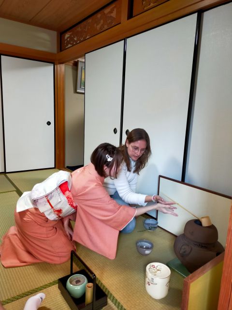 Kyoto Fushimiinari:Wagashi Making & Small Group Tea Ceremony - Learning the manners without feeling tested