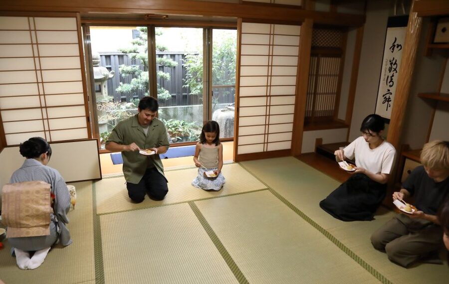 Kyoto Fushimiinari:Wagashi Making & Small Group Tea Ceremony - Practical details that affect your visit