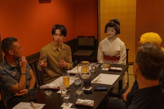 Kyoto: Geisha Dinner & Gion Cultural Walk - Accessibility and practical comfort