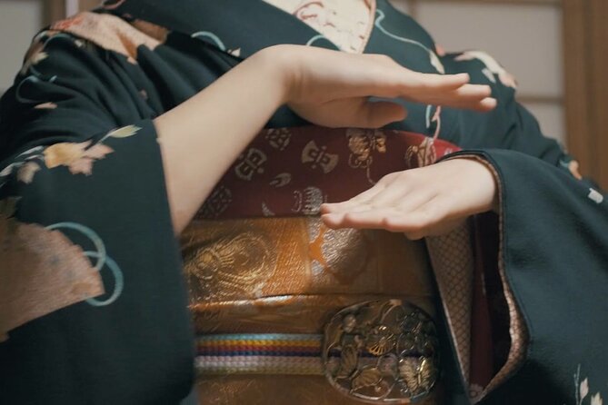 Kyoto Gion Cultural Walk & Geisha Show with Dining Options - Why this Gion experience feels different