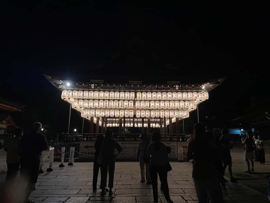 Kyoto: Gion & Geisha District Night Time Walking Tour - Ninenzaka and the classic Higashiyama view