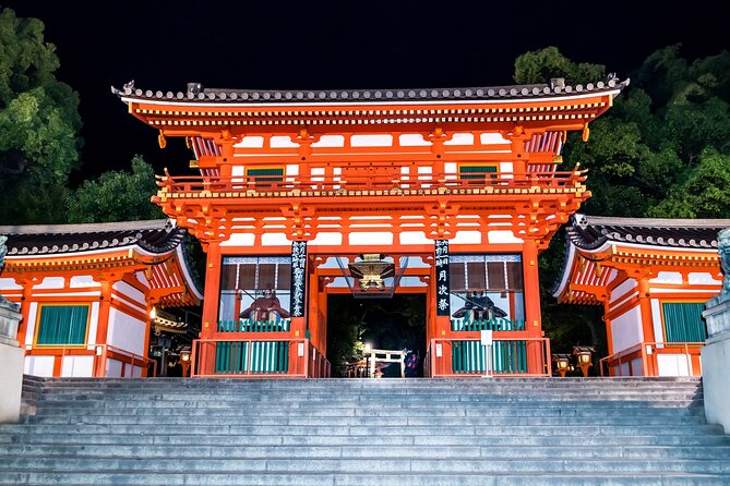 Kyoto Gion Geisha District Walking Tour - The Stories of Geisha - What the guides add to the walk