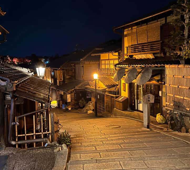 Kyoto: Gion Magical Night Walking Tour with Geisha Trivia - The illuminated Buddhist pagoda